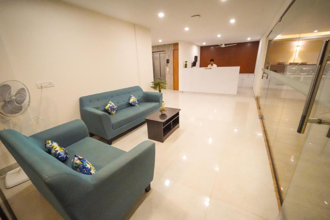 Hotel Wayfarer Porvorim Ngoại thất bức ảnh