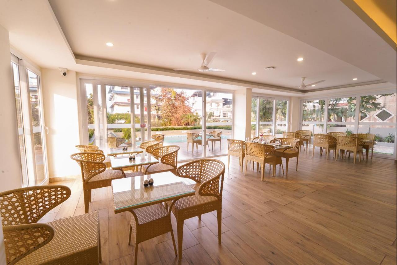 Hotel Wayfarer Porvorim Ngoại thất bức ảnh